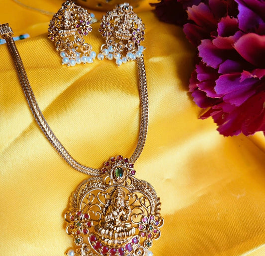 Lakshmi Pendant Necklace Set